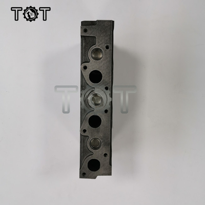 escavatore Engine Parts della testata di cilindro di 1A033-03043 Kubota D1703 U35 L3430