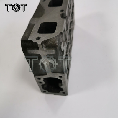 escavatore Engine Parts della testata di cilindro di 1A033-03043 Kubota D1703 U35 L3430